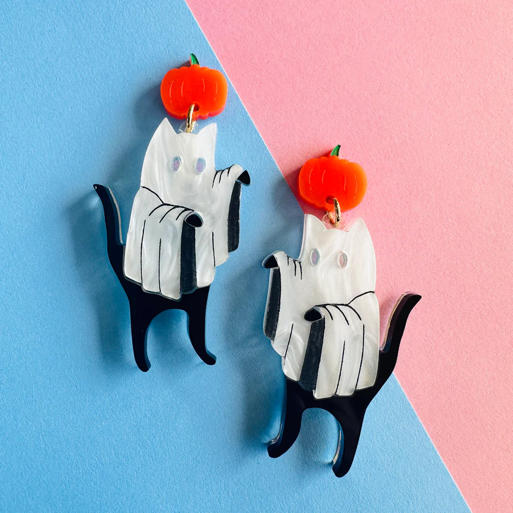 Cat ghost dangles