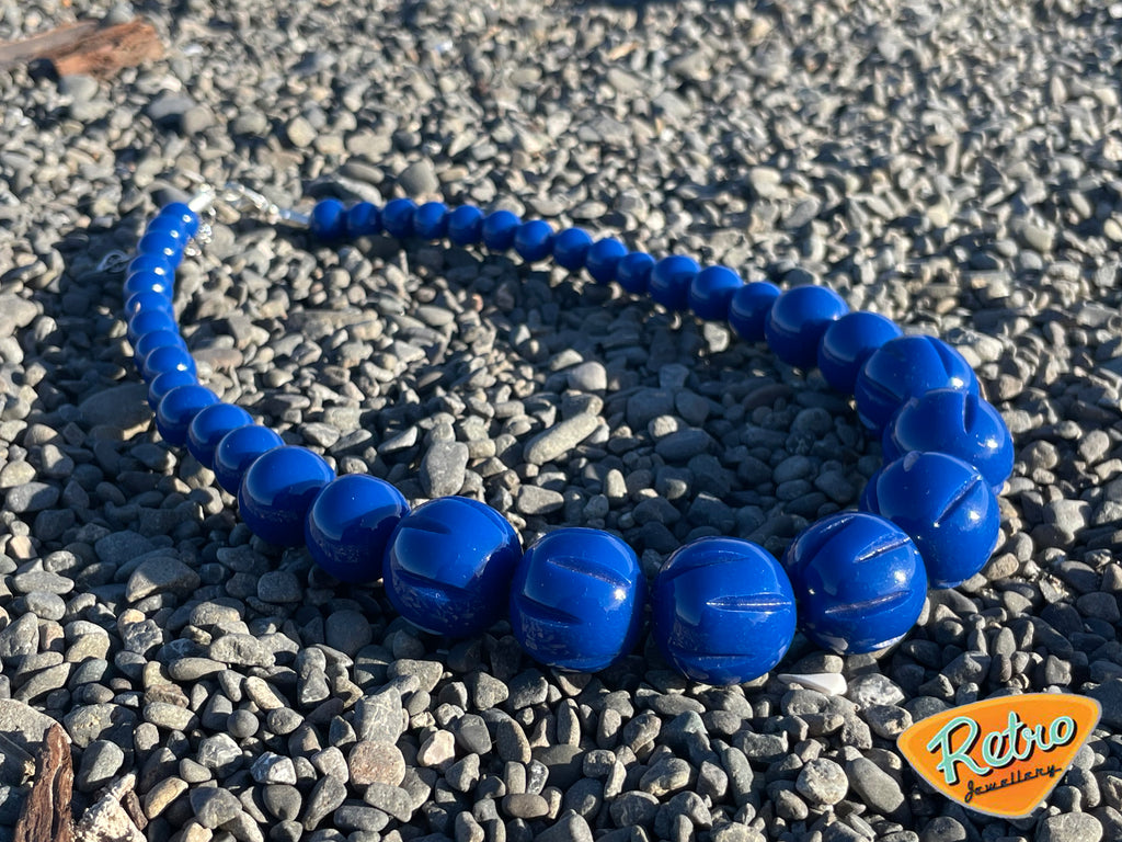 "Waves" by MCR carved fakelite bead necklace