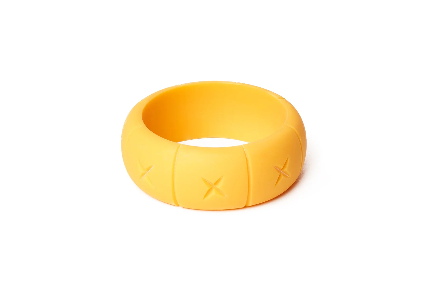 Wide Pineapple Matte Bangle