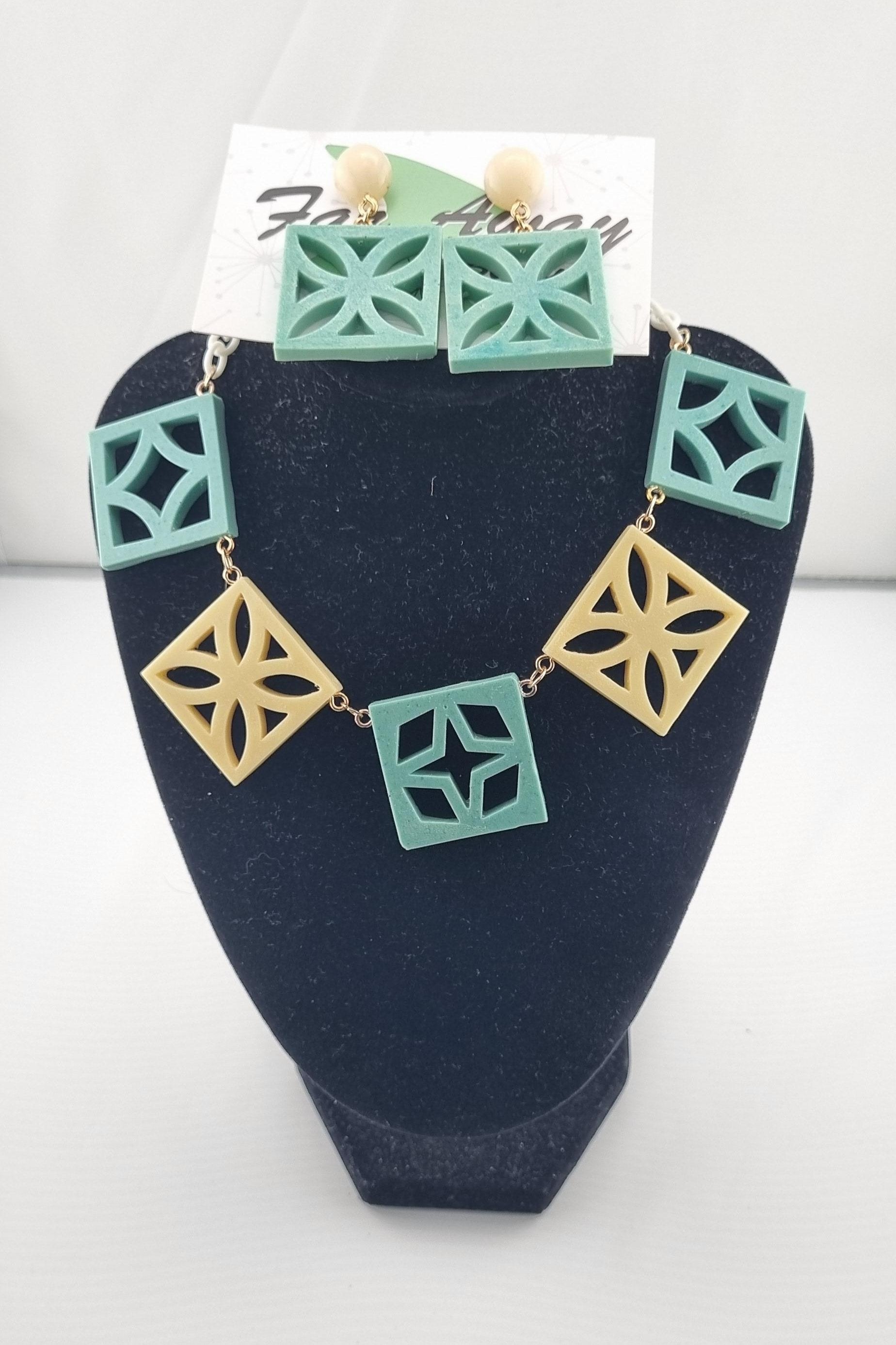 Breeze Block Necklace