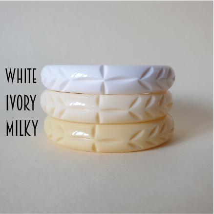 Elsie carved fakelite bangle - white
