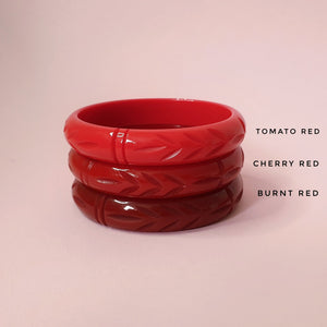 Elsie carved fakelite bangle - Cherry Red