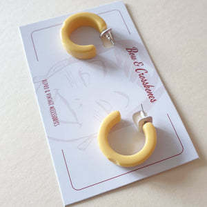 Ivy Vines Hoop Earrings - Pale Yellow