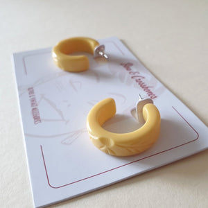 Ivy Vines Hoop Earrings - Pale Yellow