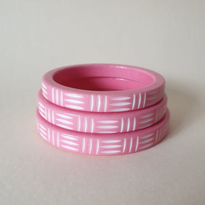 Kane Wicker carved 2 tone bangle - Candyfloss pink