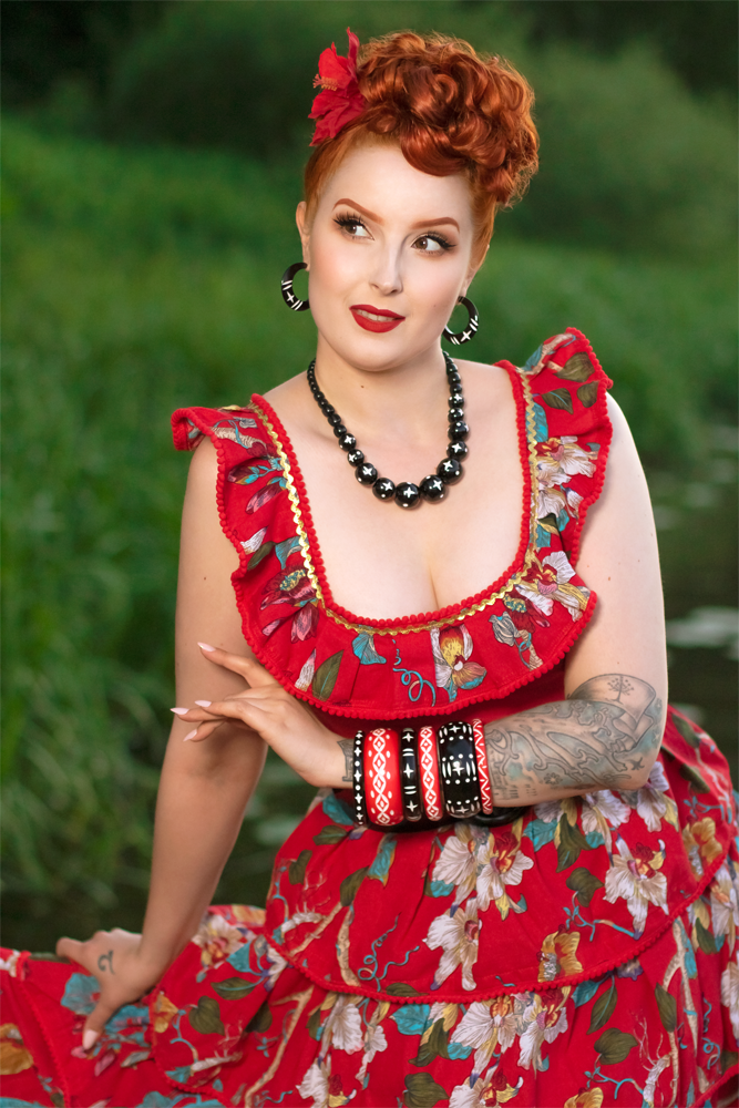 Hater Carved Bead Necklace