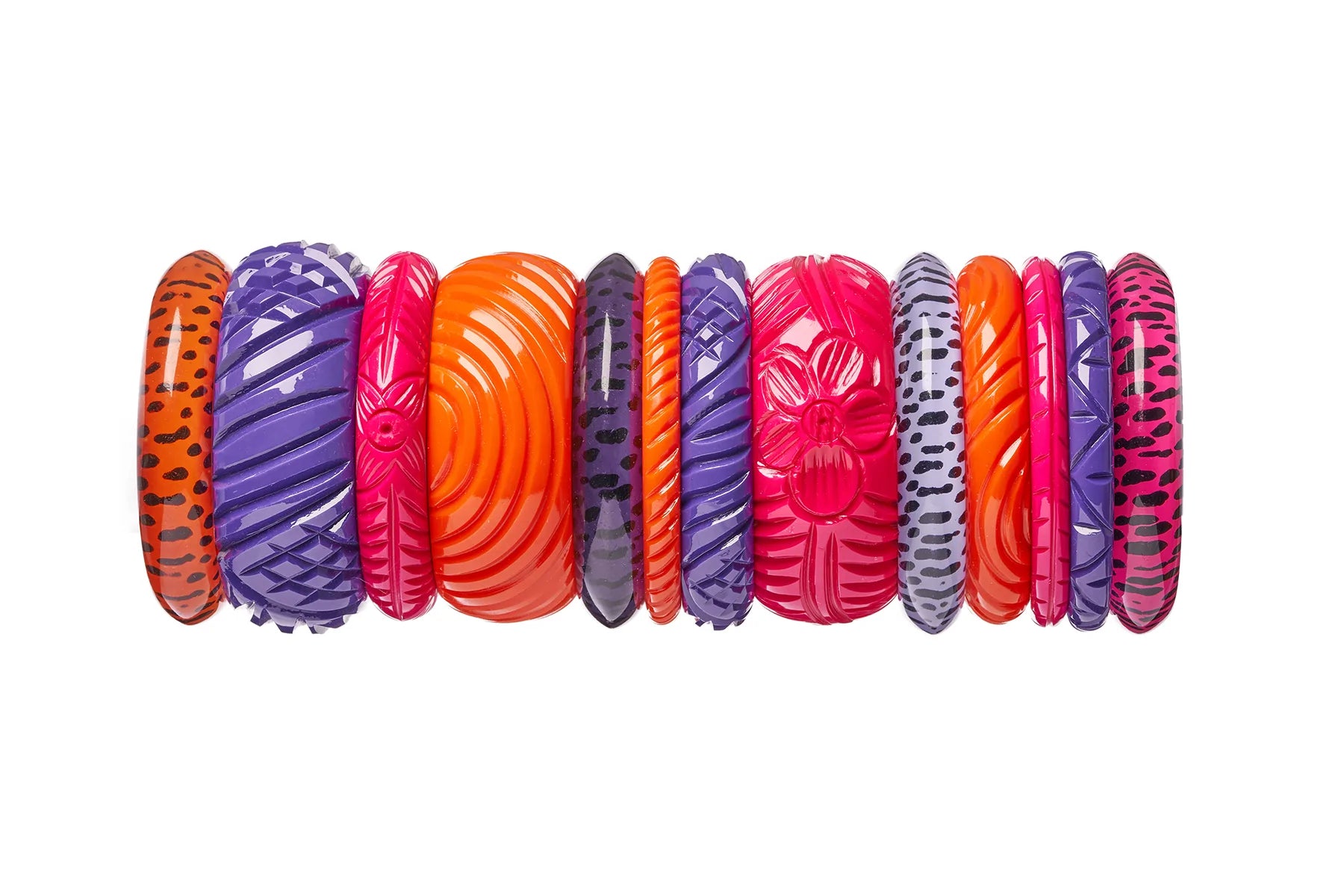 Narrow Paradise Heavy Carve Fakelite Bangle