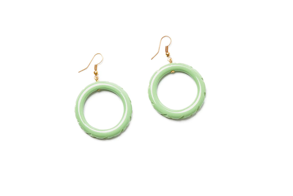 Tea Heavy Carve Fakelite Drop Hoop Earrings